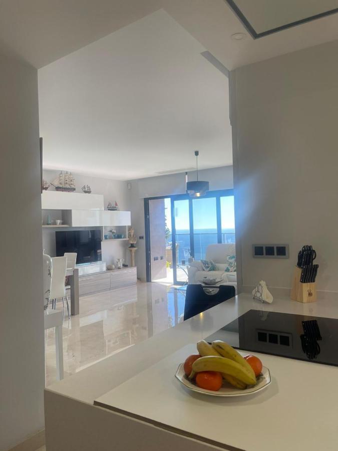 Апартаменты Sunset Waves Benidorm Julieta Vistas Al Mar Premium 200 Mt2 Con Jacuzzi En Terraza Экстерьер фото