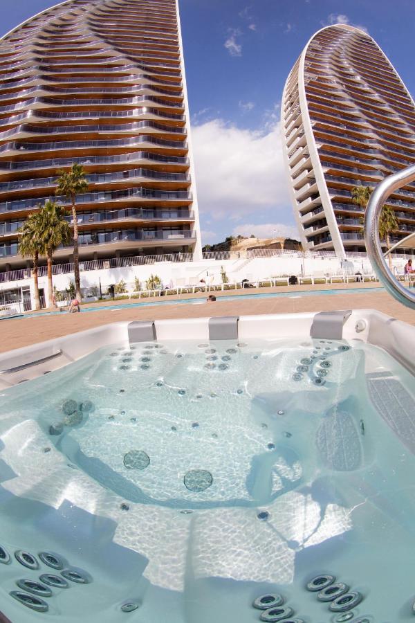 Апартаменты Sunset Waves Benidorm Julieta Vistas Al Mar Premium 200 Mt2 Con Jacuzzi En Terraza Экстерьер фото
