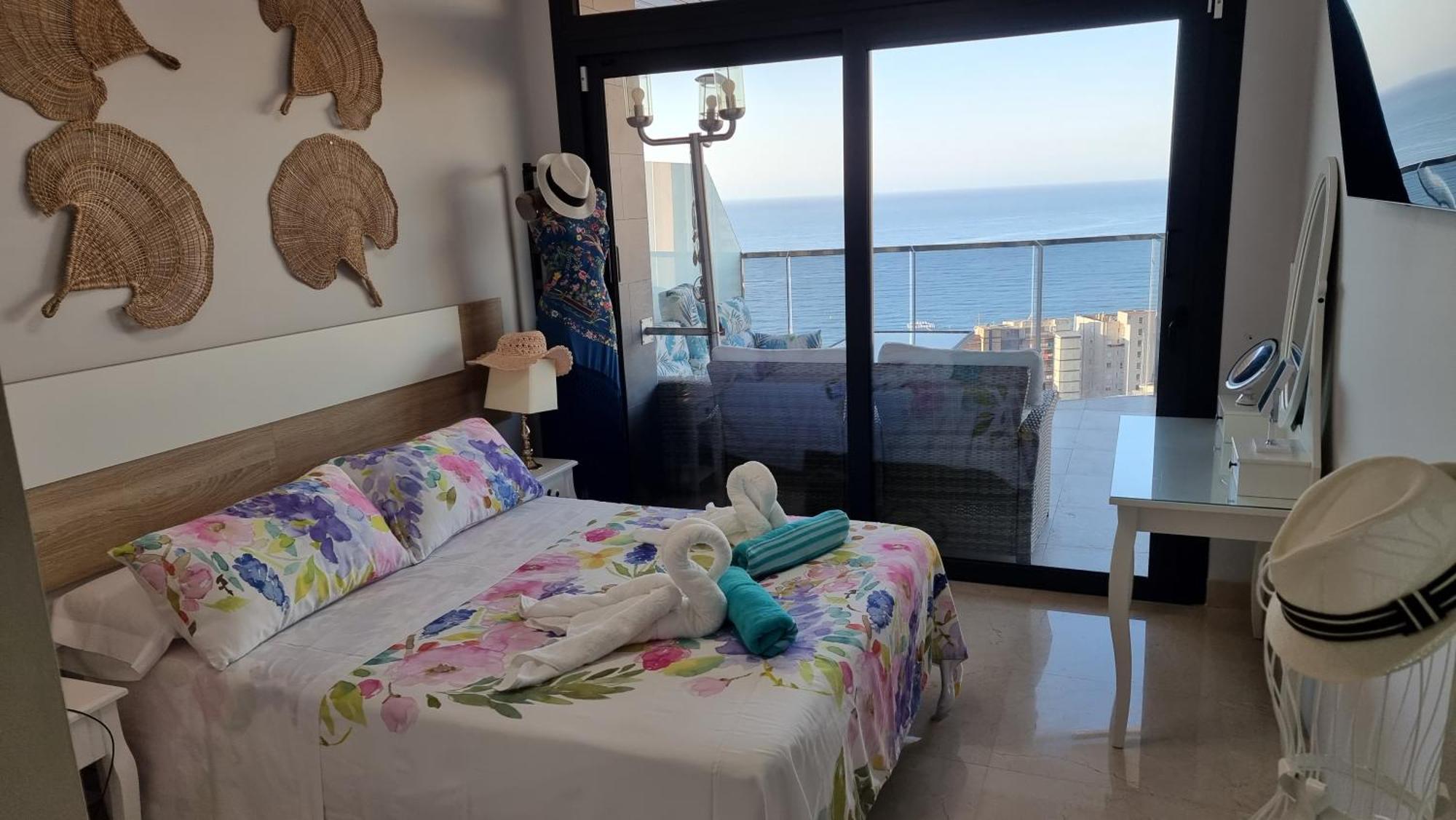 Апартаменты Sunset Waves Benidorm Julieta Vistas Al Mar Premium 200 Mt2 Con Jacuzzi En Terraza Экстерьер фото